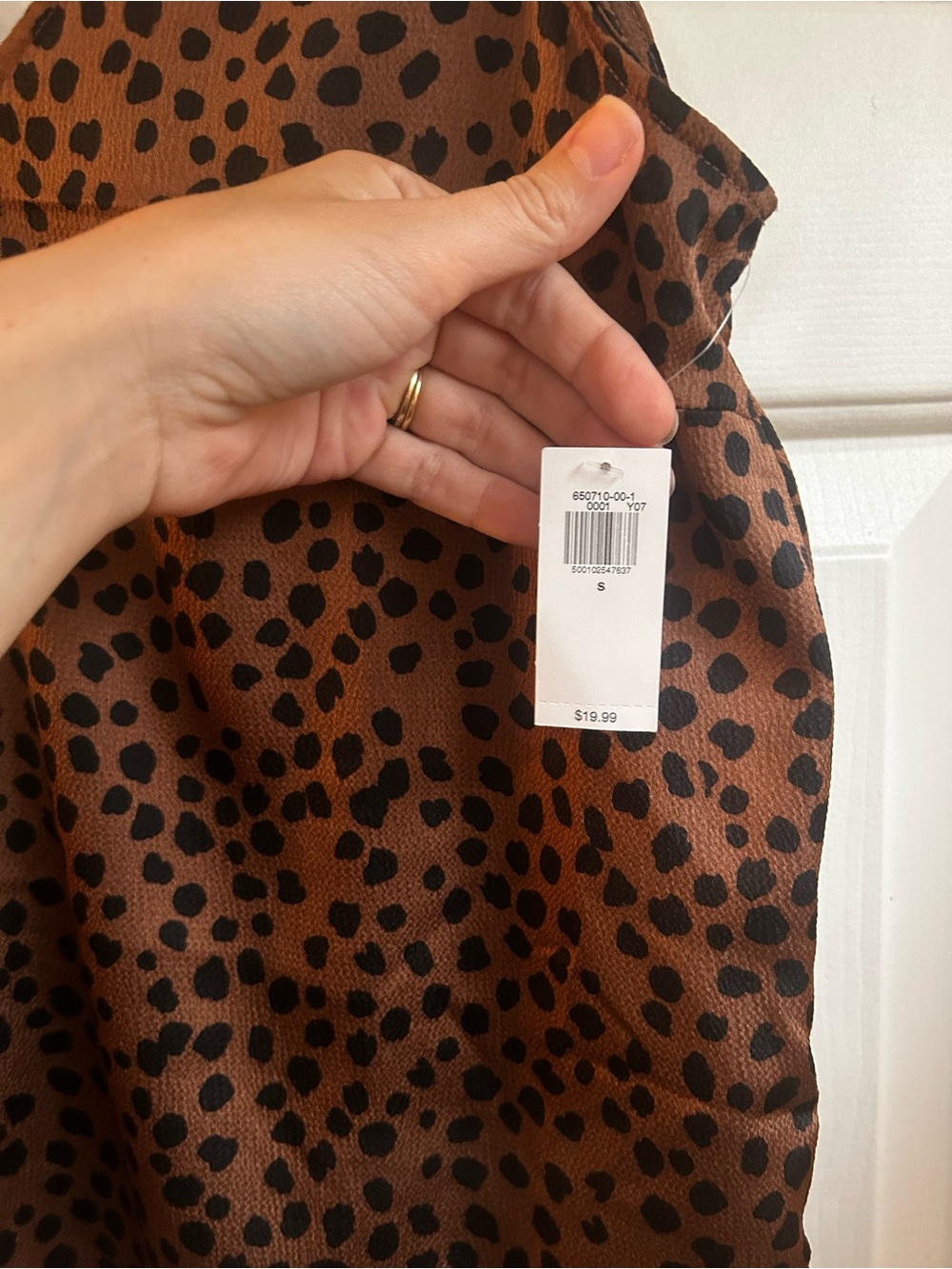 Old Navy Animal Print V-Neck Blouse Tank Sz Small, NWT - Picture 2 of 4